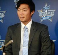 契約更改交渉に臨んだ飯塚