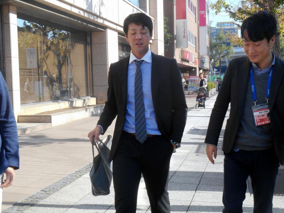 契約更改交渉に臨んだ平良