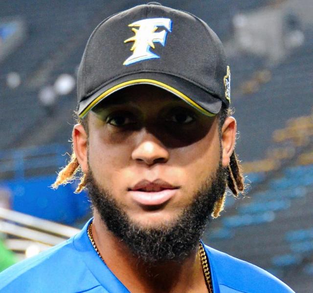 日本ハム、ロドリゲスと来季も契約　１８年開幕投手