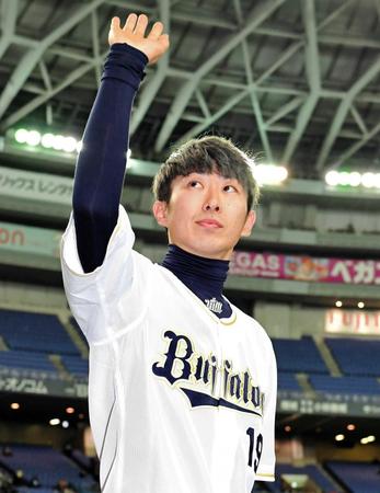 　自由契約を申し入れ、了承された金子