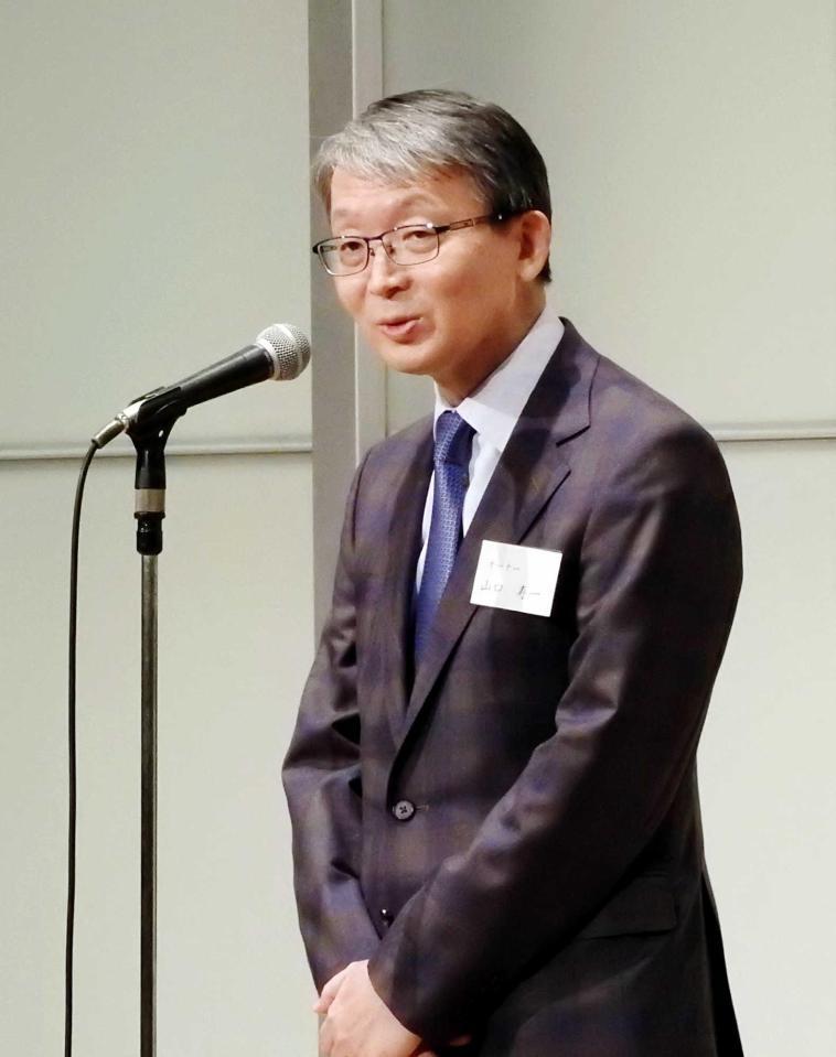 　長嶋終身名誉監督、渡辺主筆の近況を報告する山口オーナー