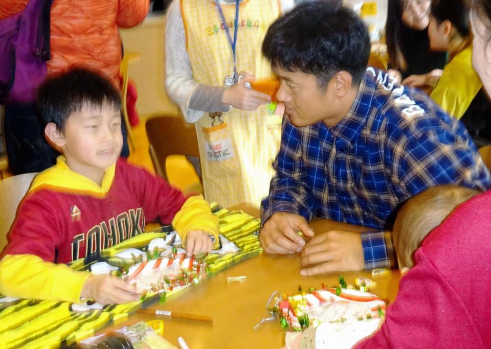 楽天・銀次 病気と闘う子供たちを激励「みんなのパワーを信じて来年優勝したい」/野球/デイリースポーツ online