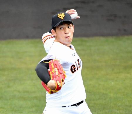 実戦形式の練習で登板した巨人・高橋優貴＝ＫＩＲＩＳＨＩＭＡヤマザクラ宮崎県総合運動公園（撮影・棚橋慶太）