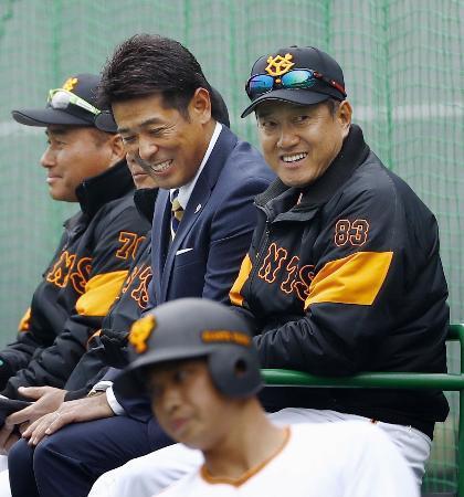 日本代表の稲葉監督が視察開始 野球 デイリースポーツ Online 日本代表の稲葉監督が視察開始 野球 デイリースポーツ Online