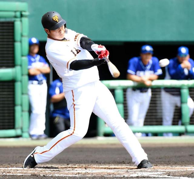 巨人・岡本に快音　実戦復帰第１打席で左前打