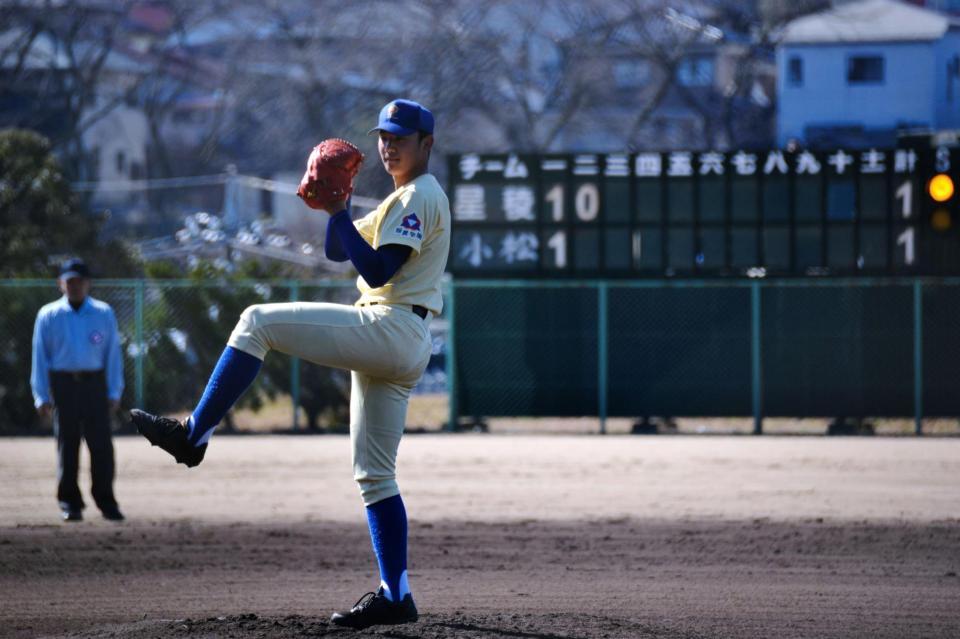 　先発した星稜・奥川