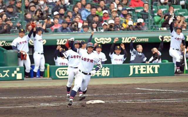 山梨学院２４安打２４得点　野村が２発！“山梨のデスパイネ”がパワー見せつける