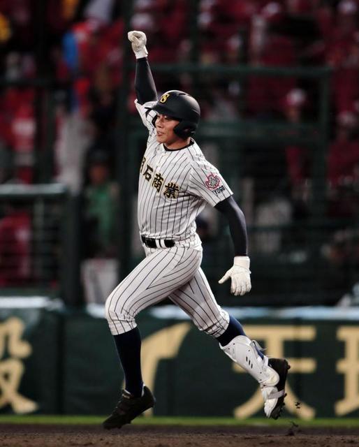 明石商、豪快2発でサヨナラ勝利 来田に始まり、来田で終わる「狙って