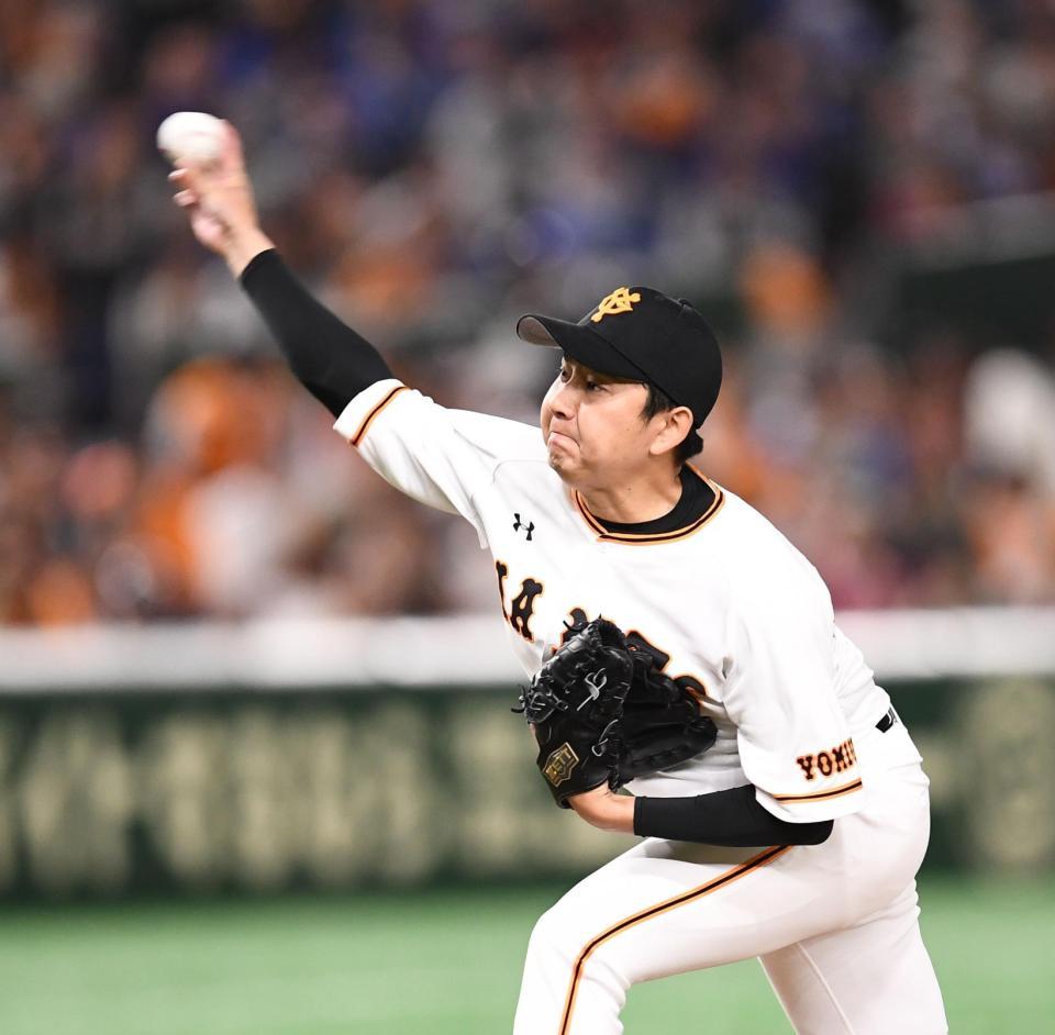 ９回１イニングを投げた巨人・野上亮磨＝東京ドーム（撮影・園田高夫）