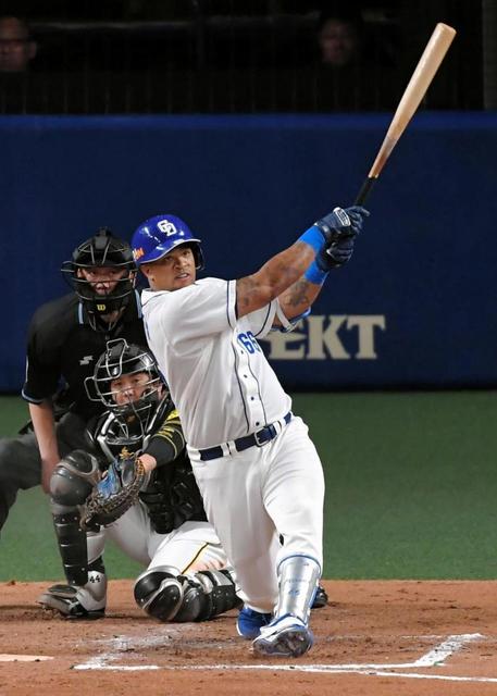 中日・ビシエド　逆転の６号３ラン「最高の当たりだったよ」