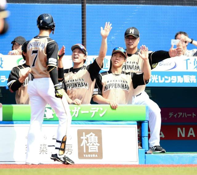 日本ハム・西川が先頭打者アーチ「鯉のぼりを狙って」２２試合ぶりの一発