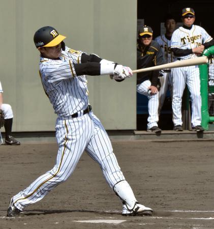 阪神の原口選手、２軍戦に出場 大腸がんから実戦復帰