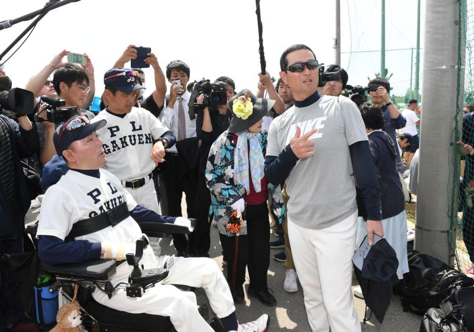 ピッチャーで勇姿の桑田氏 降板時にマウンド整備 野球界の課題 打席ではヤジ受ける 野球 デイリースポーツ Online