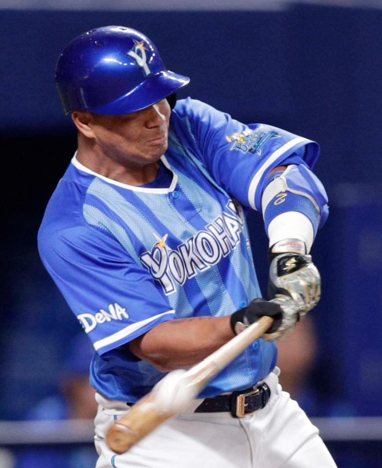 １回ＤｅＮＡ１死、ロペスが右越えに満塁本塁打を放つ