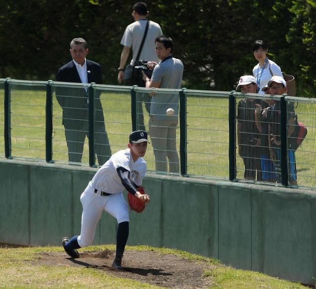 “昭和の怪物”江川卓氏　“令和の怪物”佐々木朗希を称賛「力みが全くない」