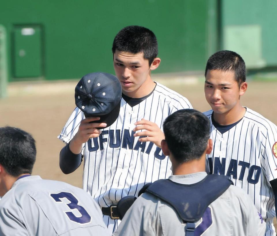 　決勝戦で花巻東に敗れた大船渡・佐々木朗希＝岩手県営球場（撮影・堀内翔）