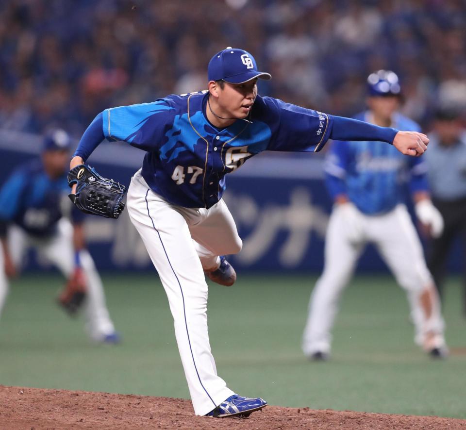 　先発し、６イニング２失点で３勝目を挙げた笠原＝ナゴヤドーム