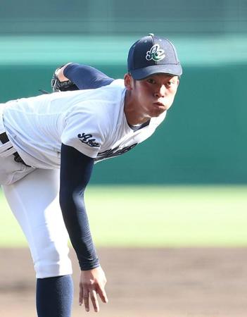 星稜－旭川大高　力投する秋田中央・松平　＝甲子園（撮影・北村雅宏）