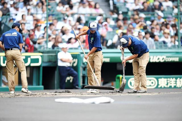 夏の甲子園準決勝舞台裏　阪神園芸部長「台風の時より悪かった」15人で懸命整備