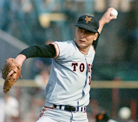 d407y52 さよならギッチョ やったるで！20年 金田正一著 さよなら