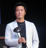 引退後の生活を語った上原浩治氏＝東京・品川