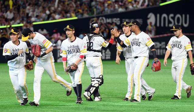 ソフトバンクが連勝で６年連続ファイナルＳ進出！“ＣＳ男”内川が同点打＆決勝弾