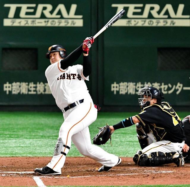 【写真】巨人岡本あと２０センチで満塁弾も…判定は覆らず