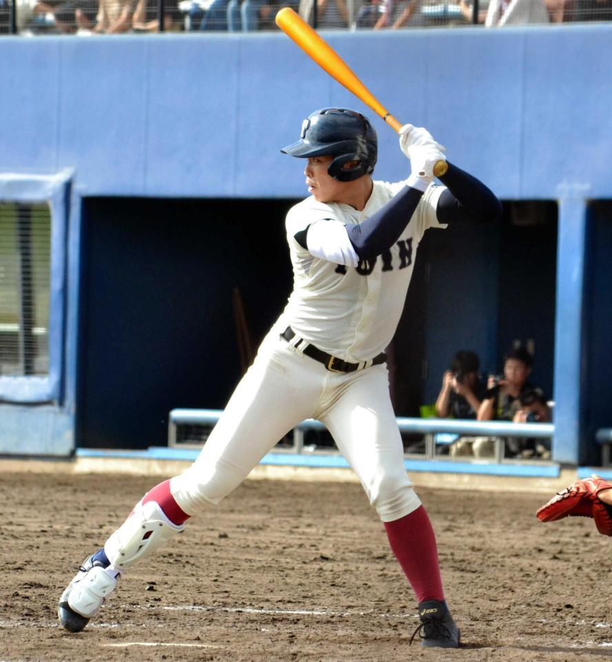 　本塁打を含む４安打６打点の活躍を見せた大阪桐蔭・仲三河