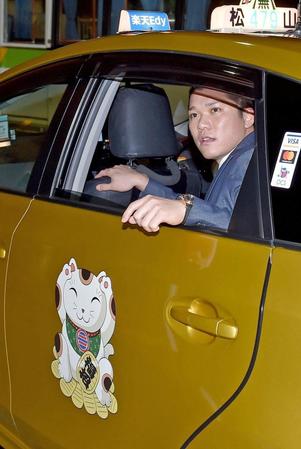 　侍ジャパンに合流するため、沖縄入りした坂本勇