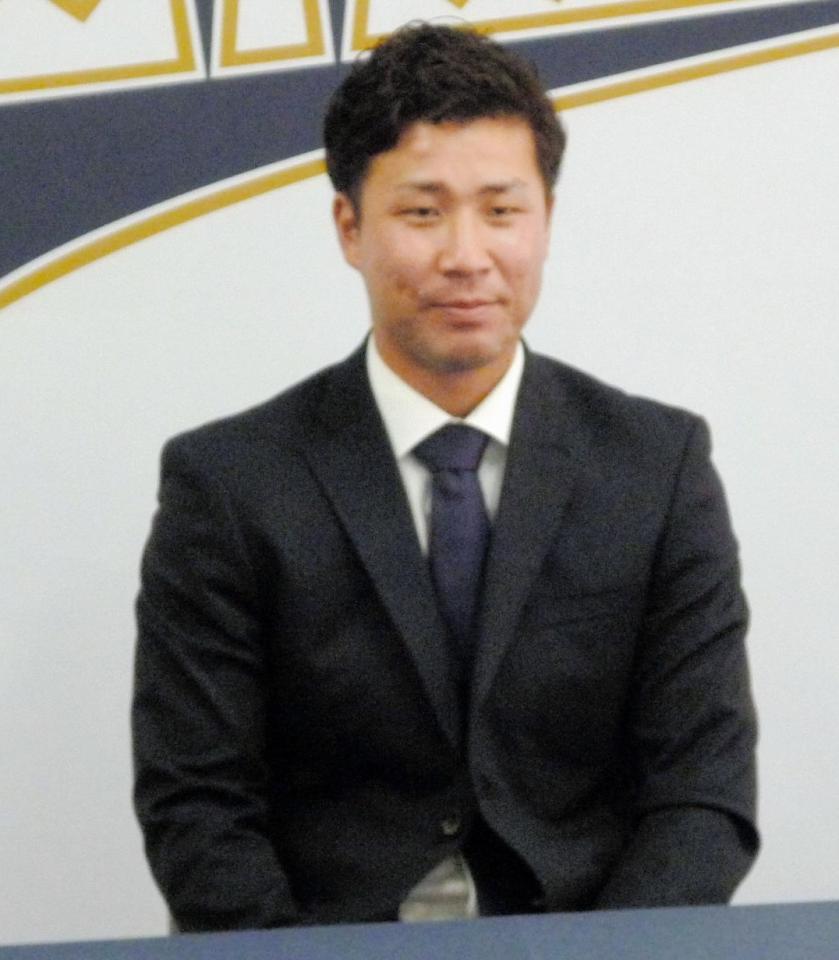 契約更改交渉に臨んだオリックス・山足