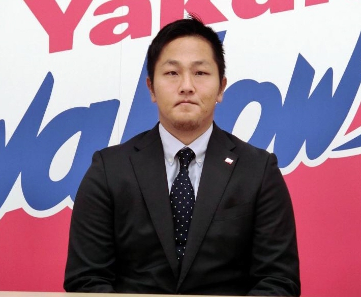 契約更改交渉に臨んだヤクルト・風張