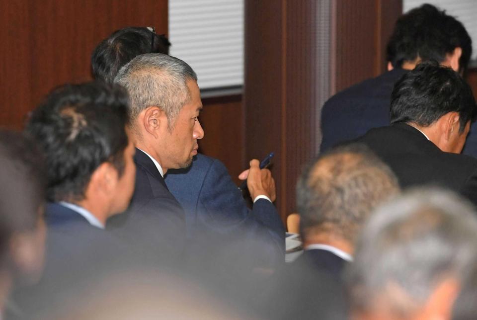 　学生野球資格回復研修を受講するイチロー氏