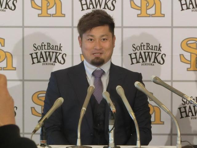 ソフトバンク森、年俸固定４年契約の４・６億円でサイン　球団史上日本人最高額