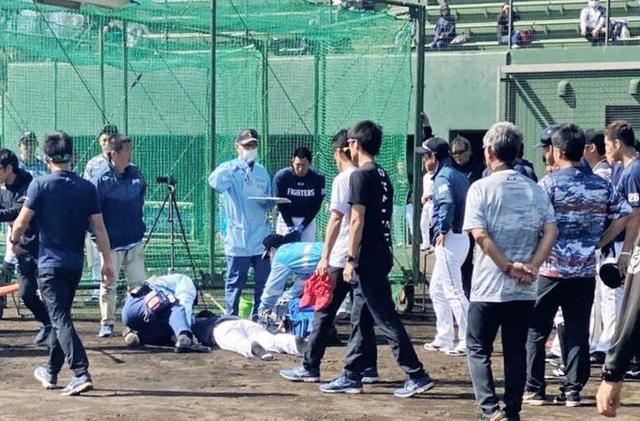 日本ハム・城石コーチが倒れた　突然前のめりに…反応なく緊急搬送