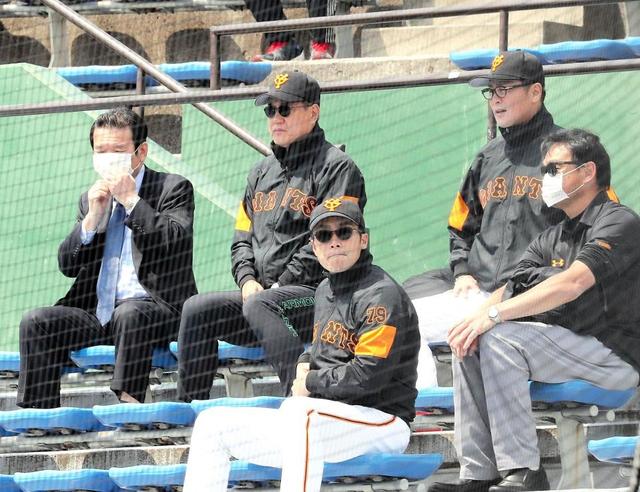 巨人は１２日まで自主練習 １３日に全体練習再開予定 野球 デイリースポーツ Online