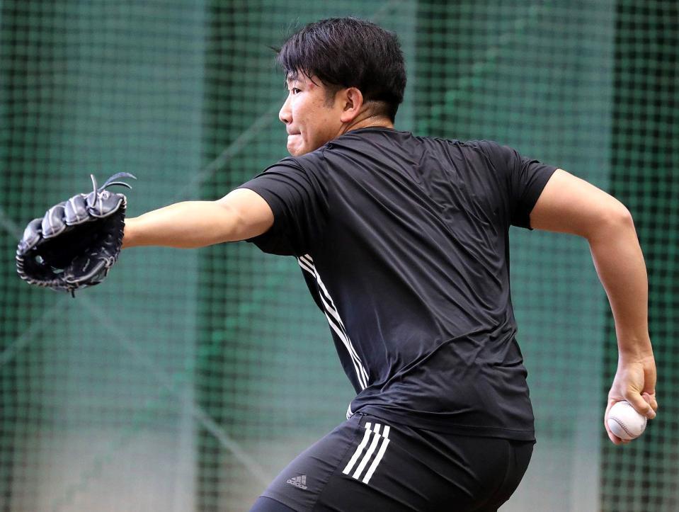 ２日連続でブルペン入りした巨人・菅野