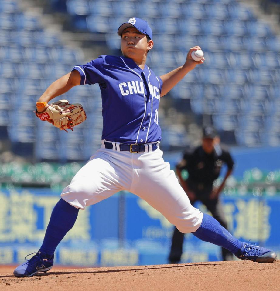 　ロッテとの練習試合に先発し、６回途中４失点で降板した中日・小笠原