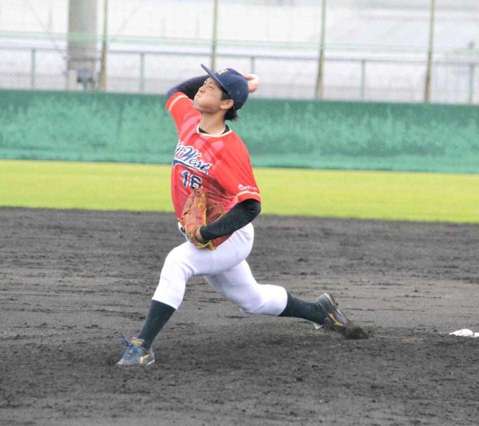 今秋ドラフト上位候補の大江（撮影・永井優花）