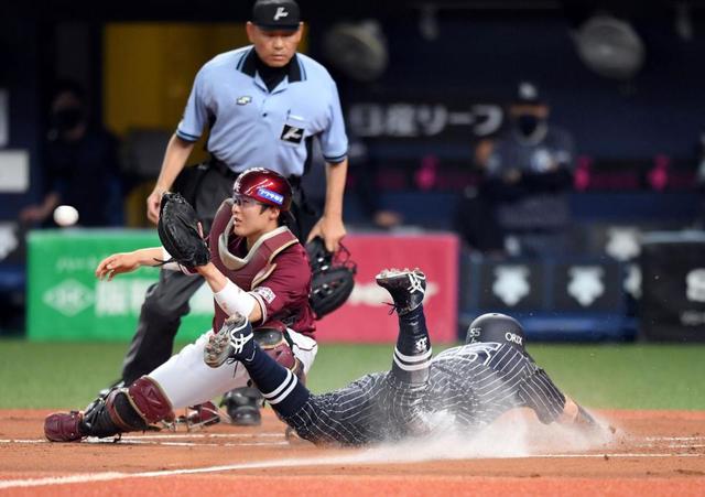 オリックスの最強１番 ｔ 岡田執念ヘッドスライディング 猛打賞 ２打点 野球 デイリースポーツ Online