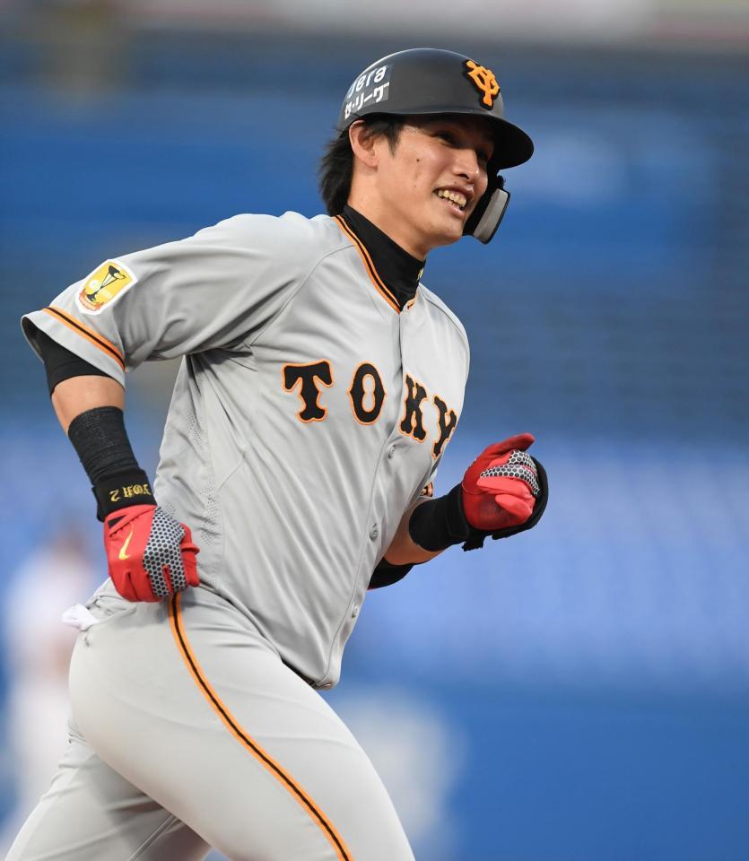 巨人・陽岱鋼が先制1号ソロ 元木HC「かっこいいね～」/野球