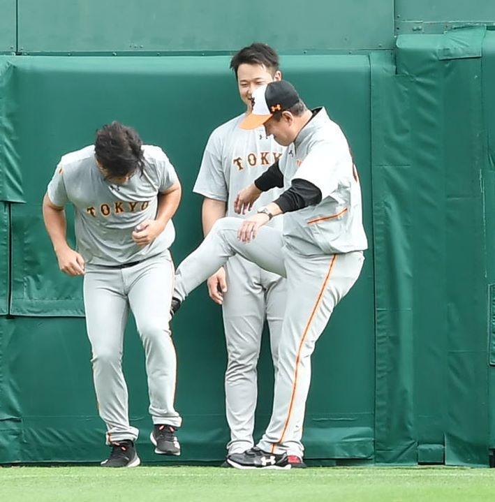 巨人 原監督 坂本は 脇腹を気にしていた ９日も様子を見て出場可否判断 野球 デイリースポーツ Online