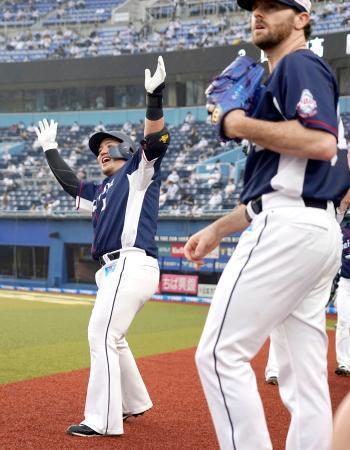 ファンの姿に喜びかみしめプロ野球、観戦解禁