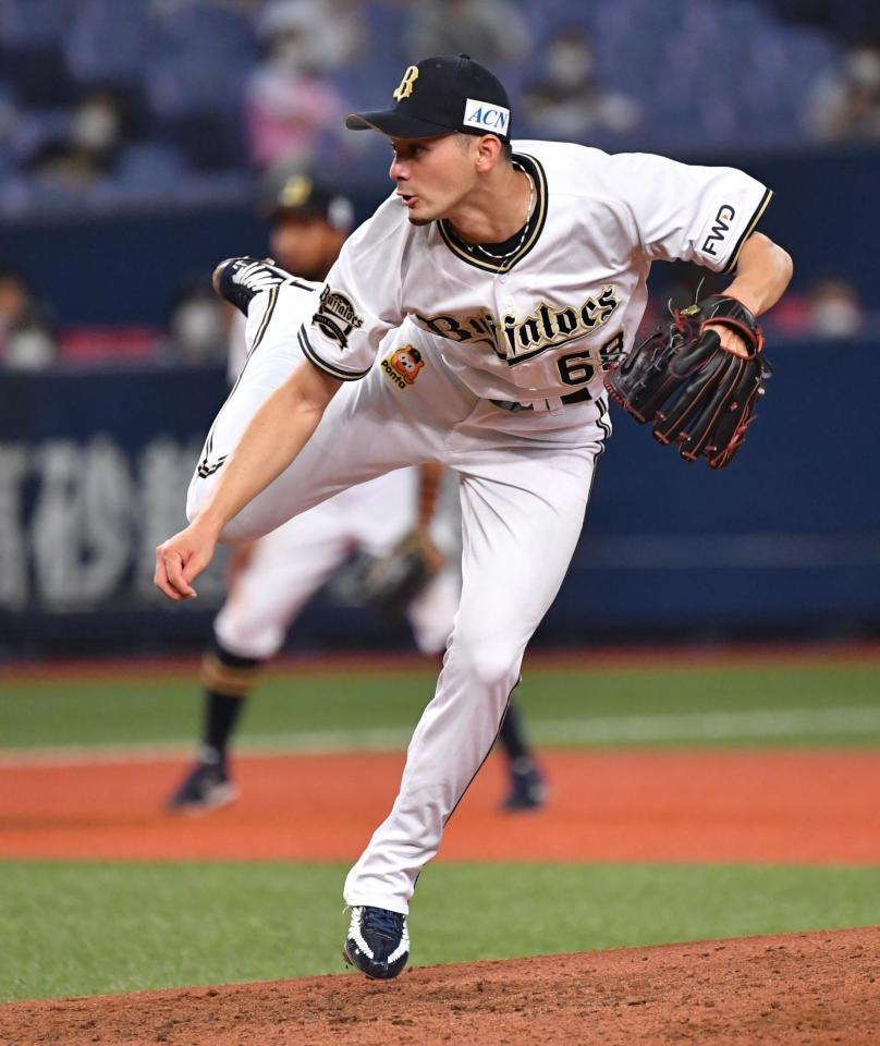 　力投する先発・鈴木