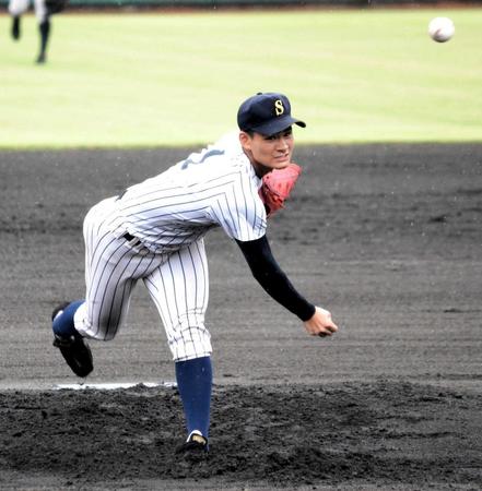 　３回７Ｋの完璧な投球を披露した中森