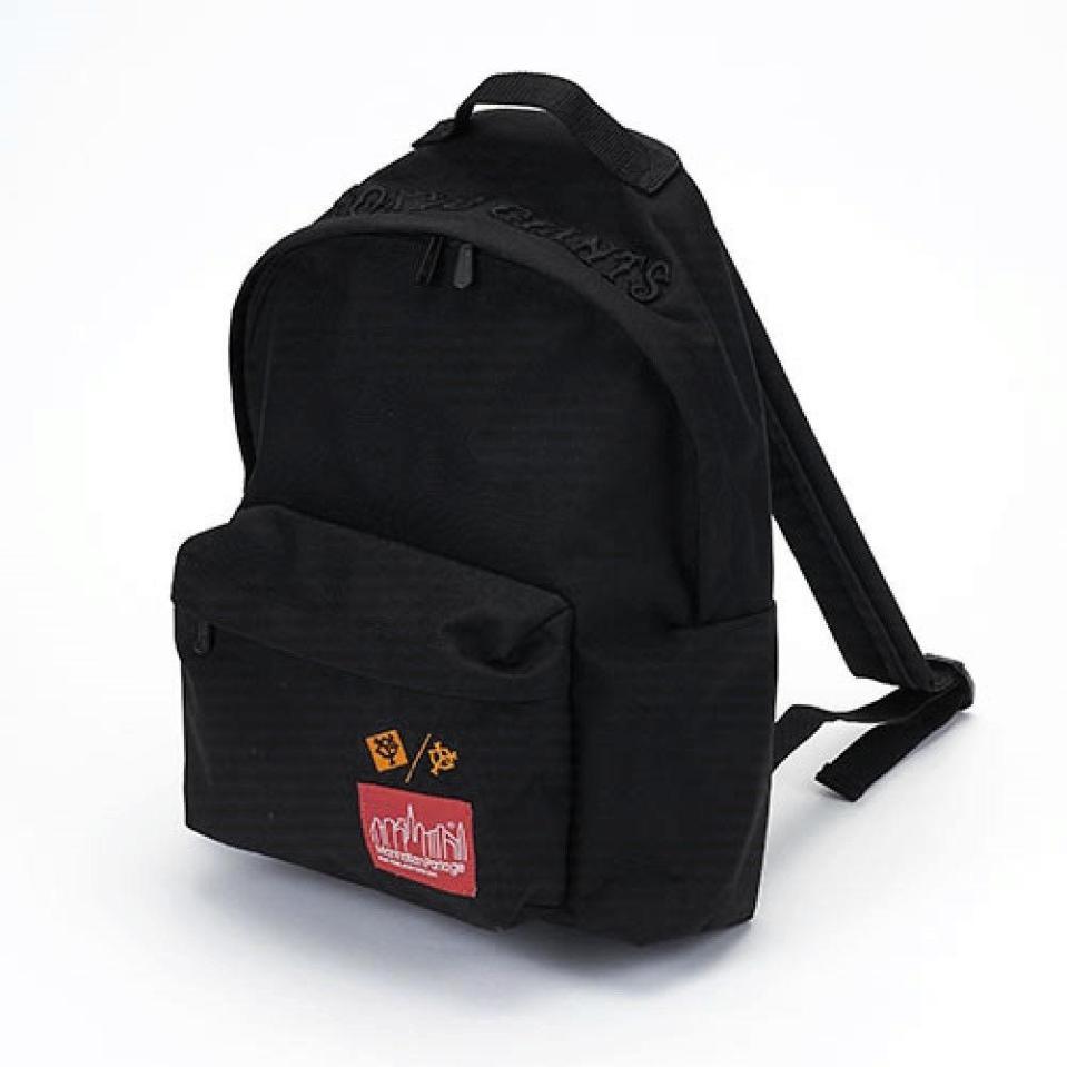 バッグブランド「Ｍａｎｈａｔｔａｎ　Ｐｏｒｔａｇｅ」（マンハッタンポーテージ）と巨人がコラボレーションしたバックパック