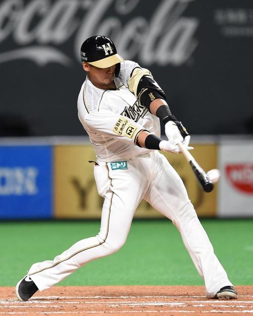日本ハム・中田「気持ちで打った」左翼フェンス直撃の先制２点二塁打