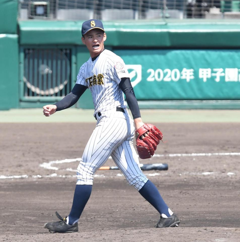 明石商が競り勝つ 中森が2失点完投 ドラ1候補の150キロに甲子園どよめく 野球 デイリースポーツ Online