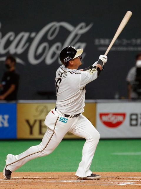 日本ハム・中田３戦連発　リーグトップ１８号２ラン「難しいカーブうまく打てた」