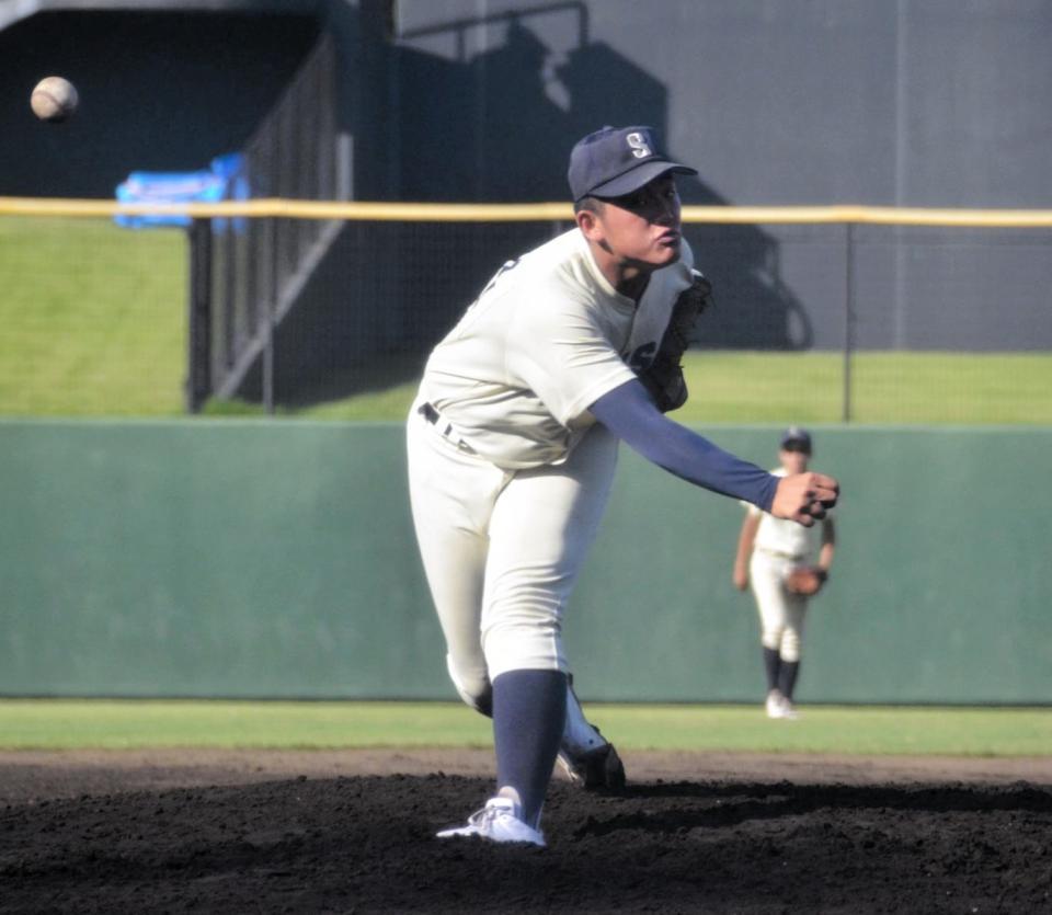 ２安打完封で４強に導いた星槎国際湘南・小林