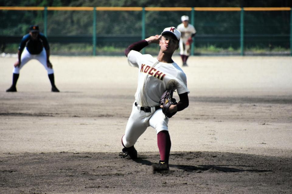 　先発した高知・森木